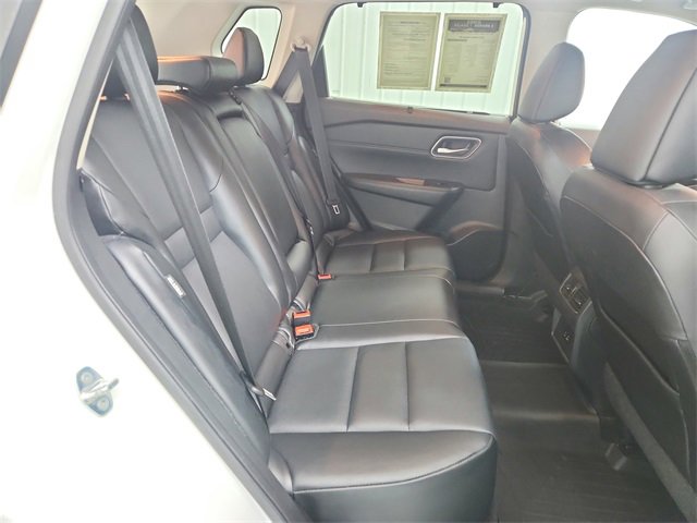 Used 2021 Nissan Rogue SV w/ Premium Package image 37