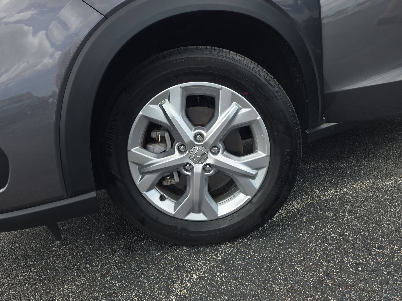 Certified 2025 Honda HR-V LX image 27