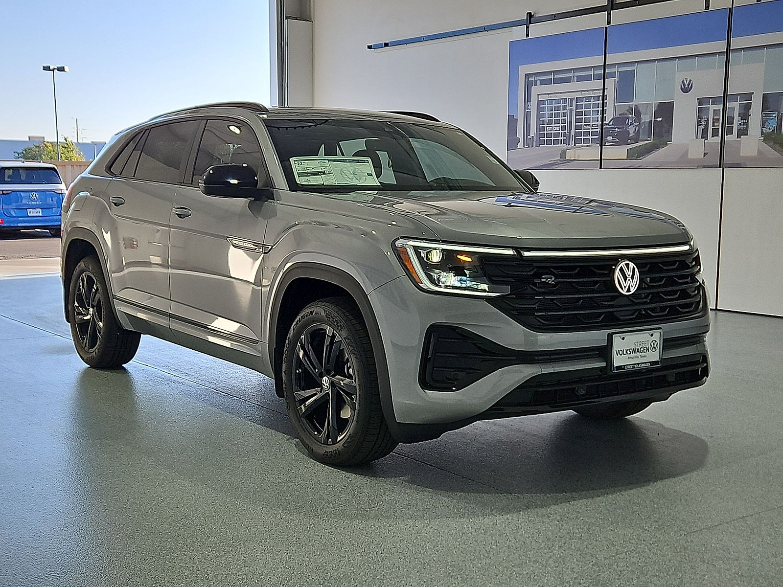 New 2026 Volkswagen Atlas Cross Sport SEL R-Line AWD/4WD image 2