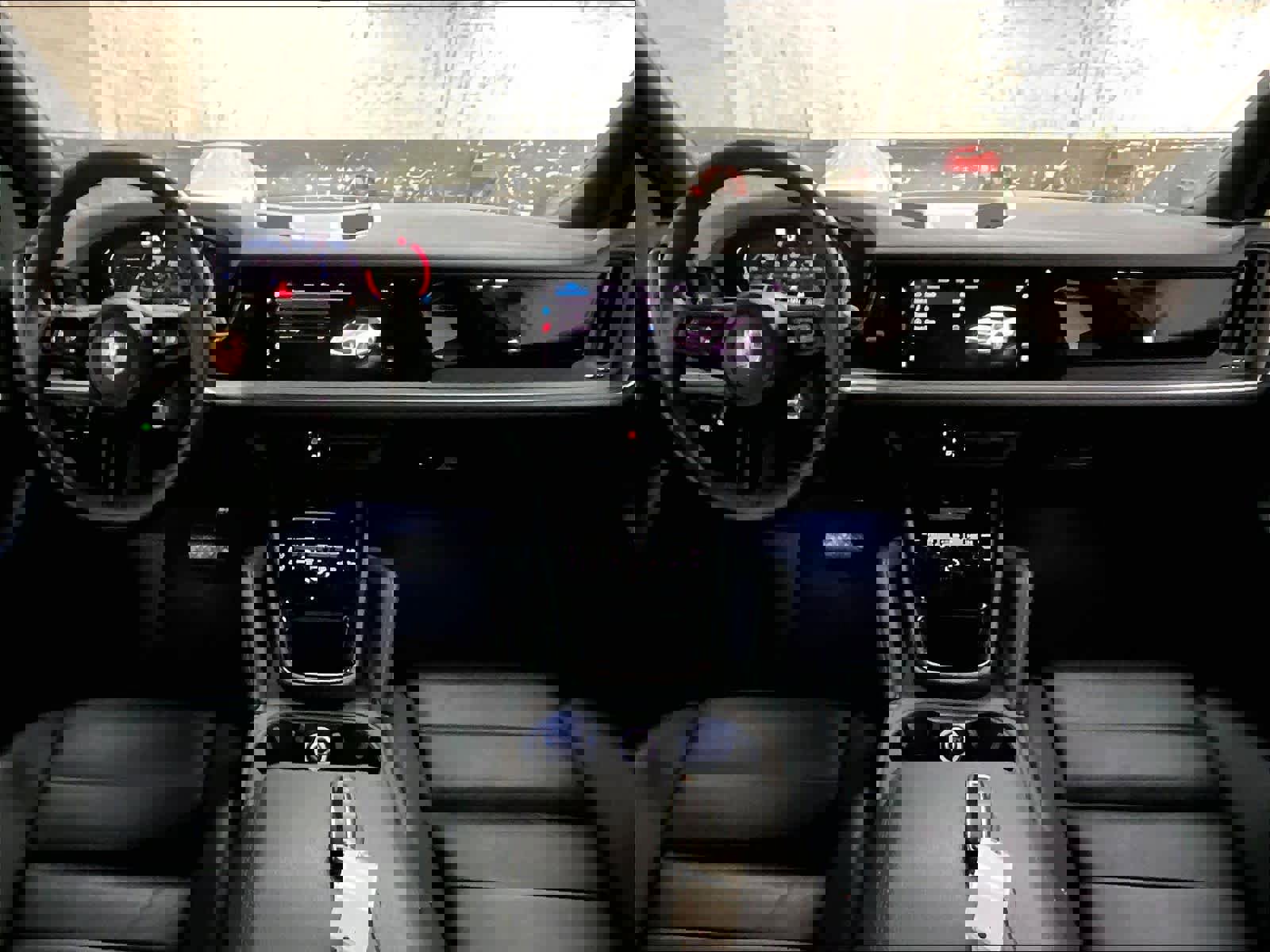 Used 2025 Porsche Cayenne image 16