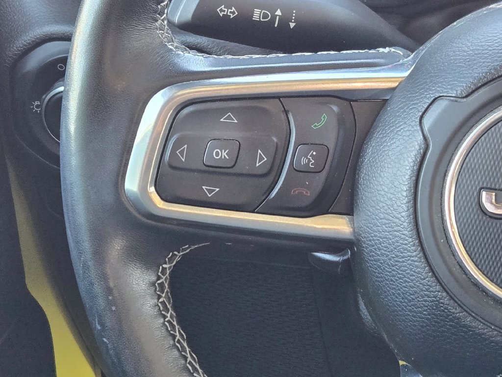 Used 2023 Jeep Wrangler Unlimited Sahara w/ Cold Weather Group AWD/4WD image 15