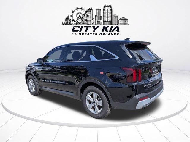 Used 2026 Kia Sorento LX FWD image 4