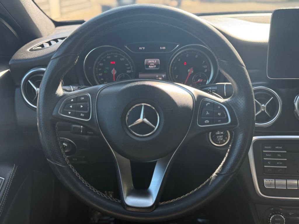 Used 2018 Mercedes-Benz GLA 250 4MATIC image 15
