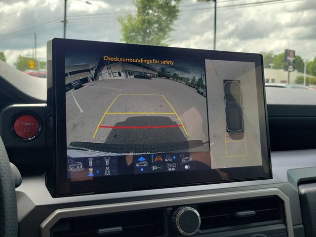 Used 2025 Toyota 4Runner TRD Off-Road Premium AWD/4WD image 21