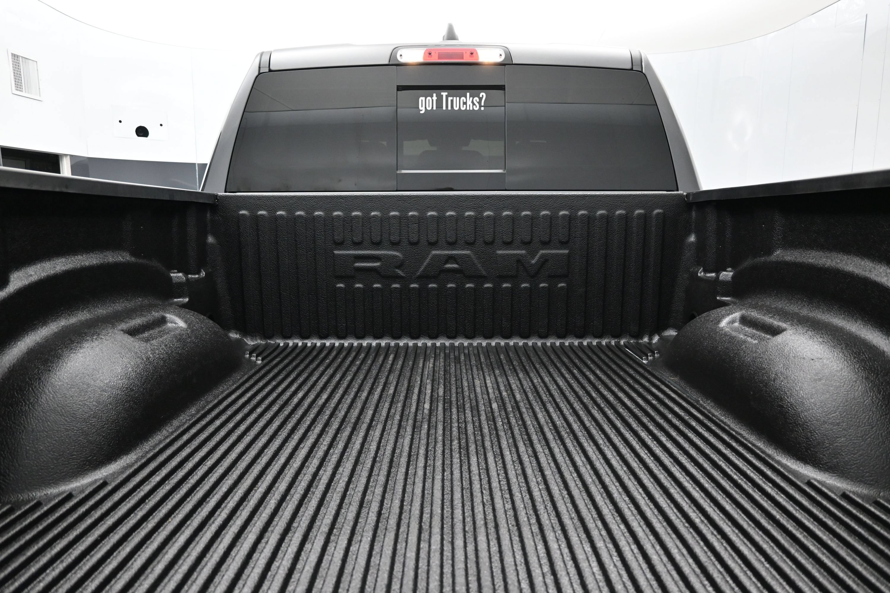 Used 2023 RAM 1500 Big Horn AWD/4WD image 7