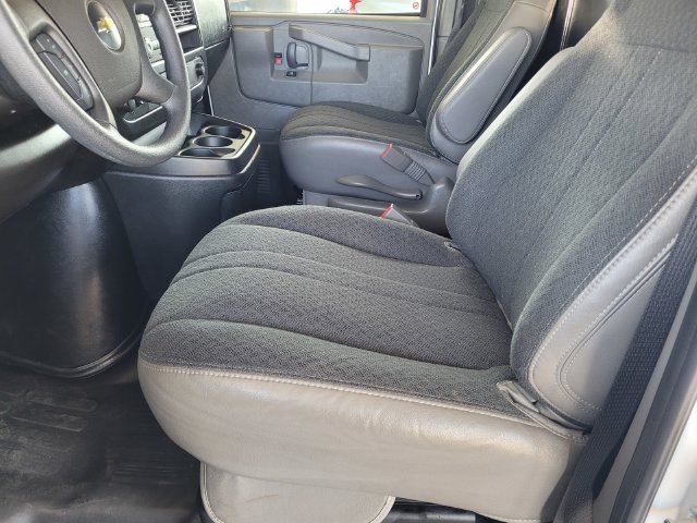 Used 2025 Chevrolet Express 2500 w/ Driver Convenience Package RWD image 17