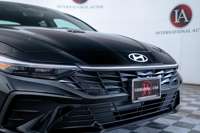New 2026 Hyundai Elantra Sport FWD image 9