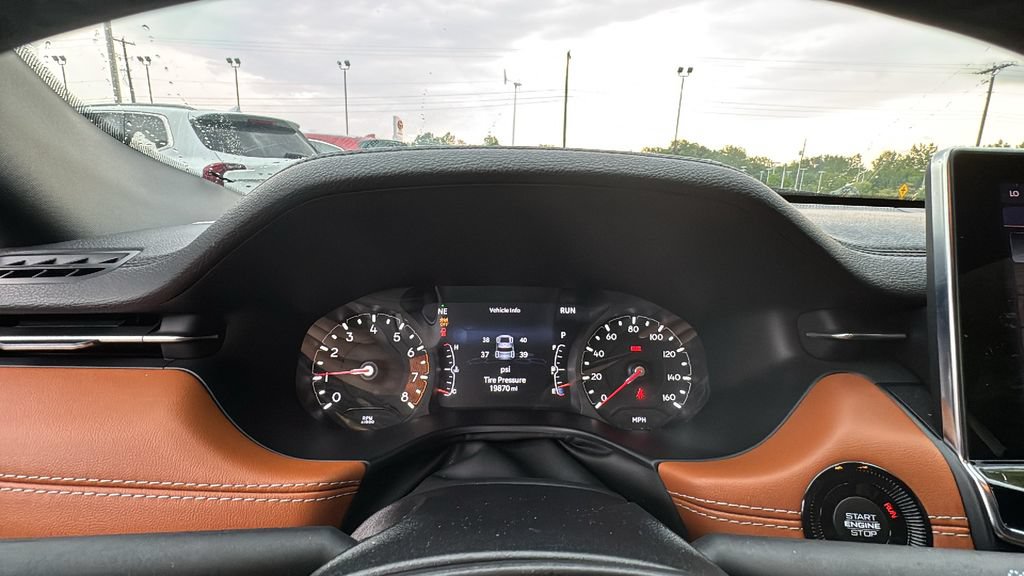 Used 2025 Jeep Compass Limited AWD/4WD image 18