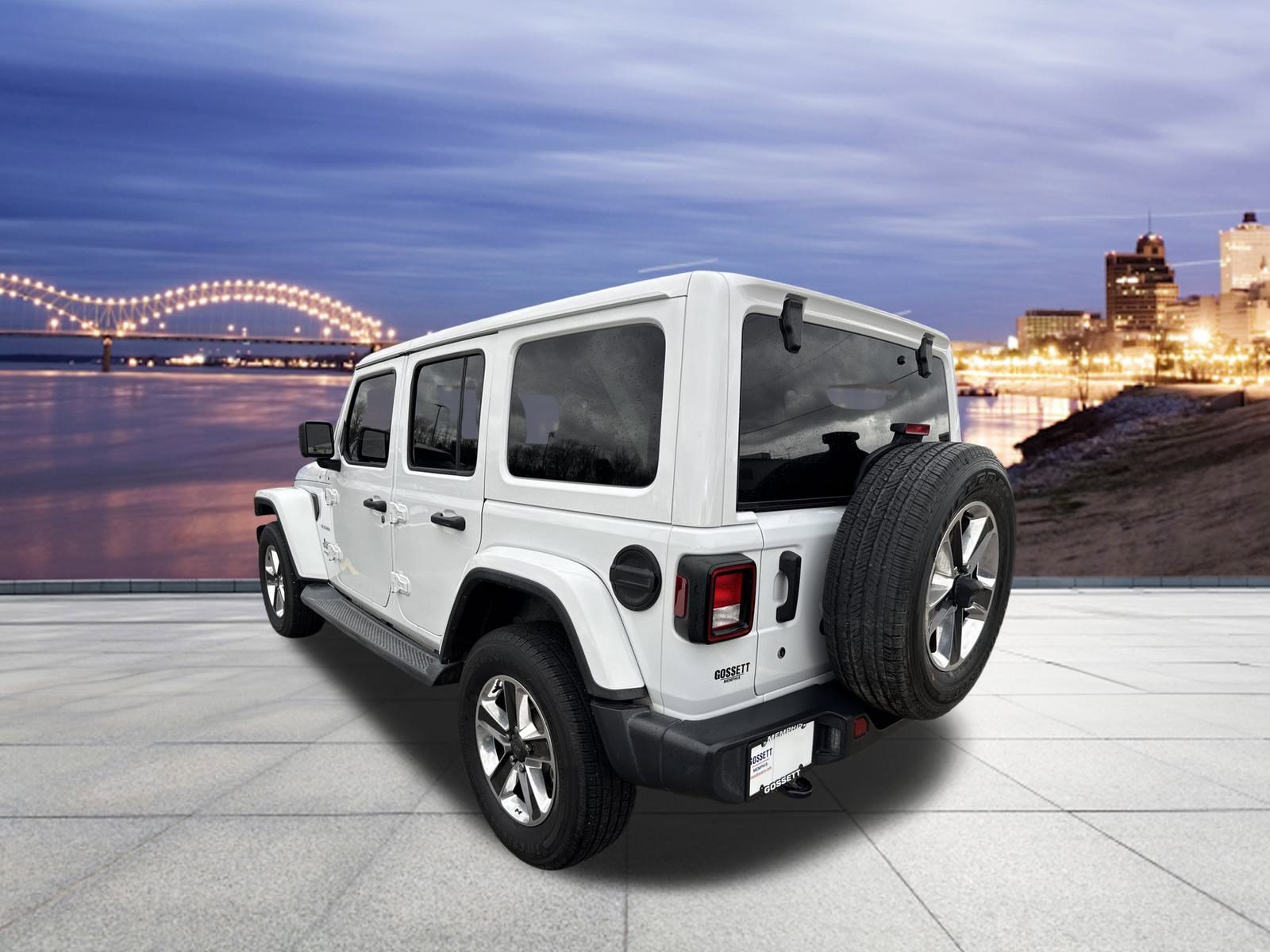 Used 2018 Jeep Wrangler Unlimited Sahara image 3