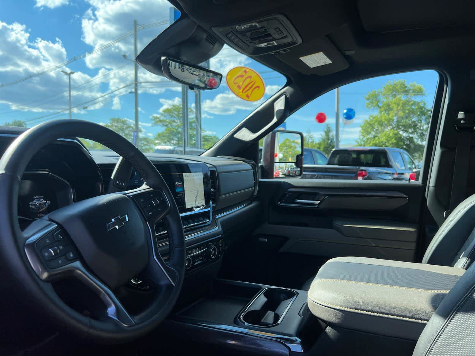 Certified 2025 Chevrolet Silverado 2500 ZR2 w/ Technology Package AWD/4WD image 14