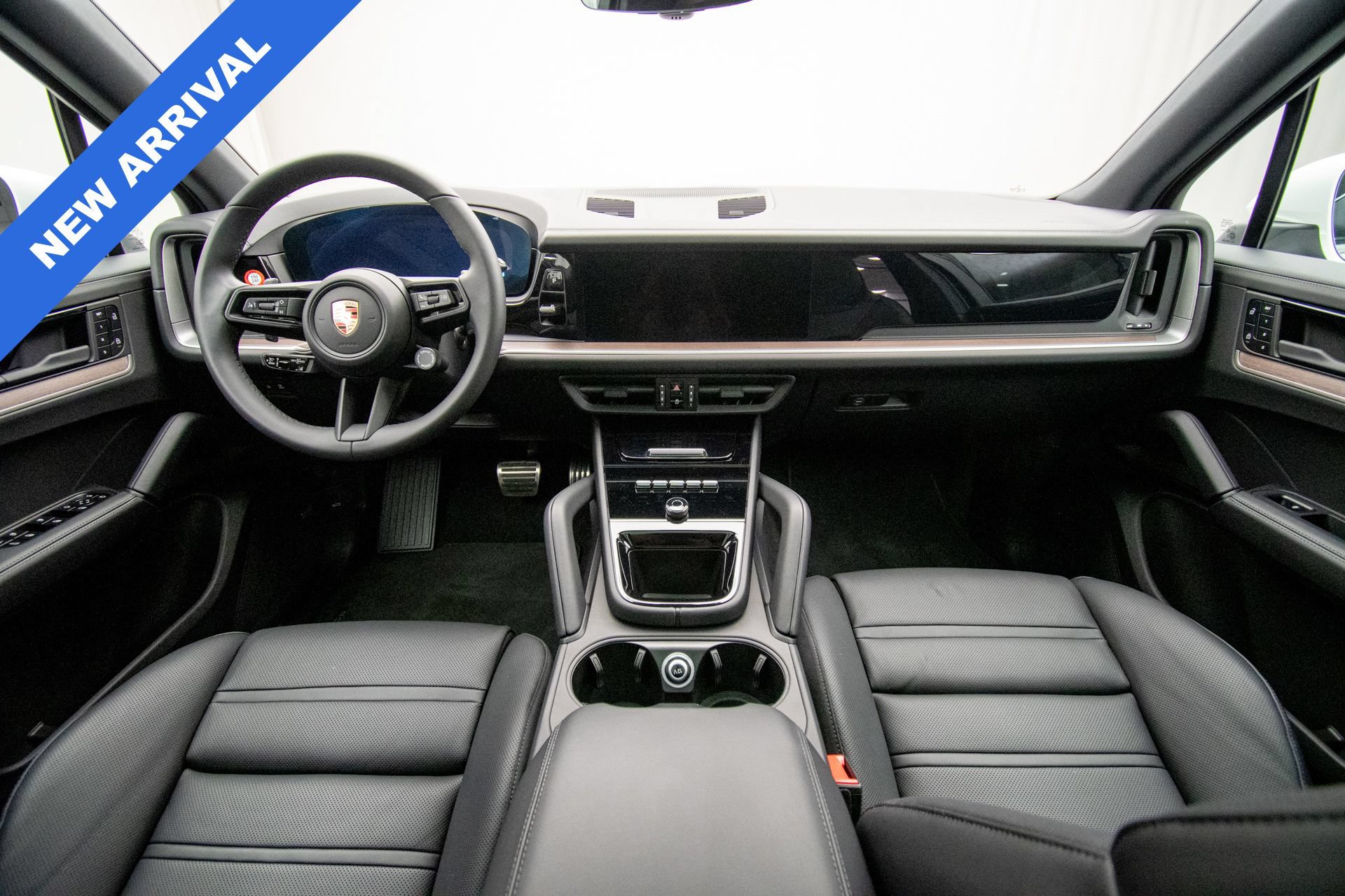 Used 2025 Porsche Cayenne S AWD/4WD image 10