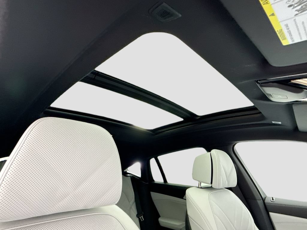 New 2027 BMW X6 xDrive40i AWD/4WD image 17