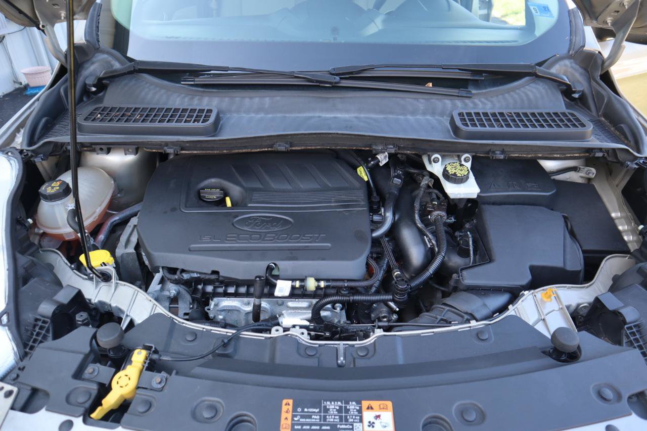 Used 2017 Ford Escape SE FWD image 32