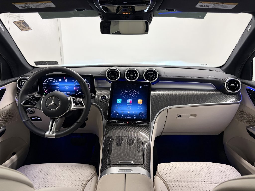 Certified 2025 Mercedes-Benz GLC 300 4MATIC image 3