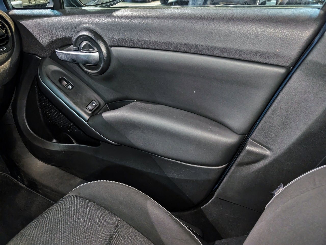 Used 2020 FIAT 500X Pop image 37