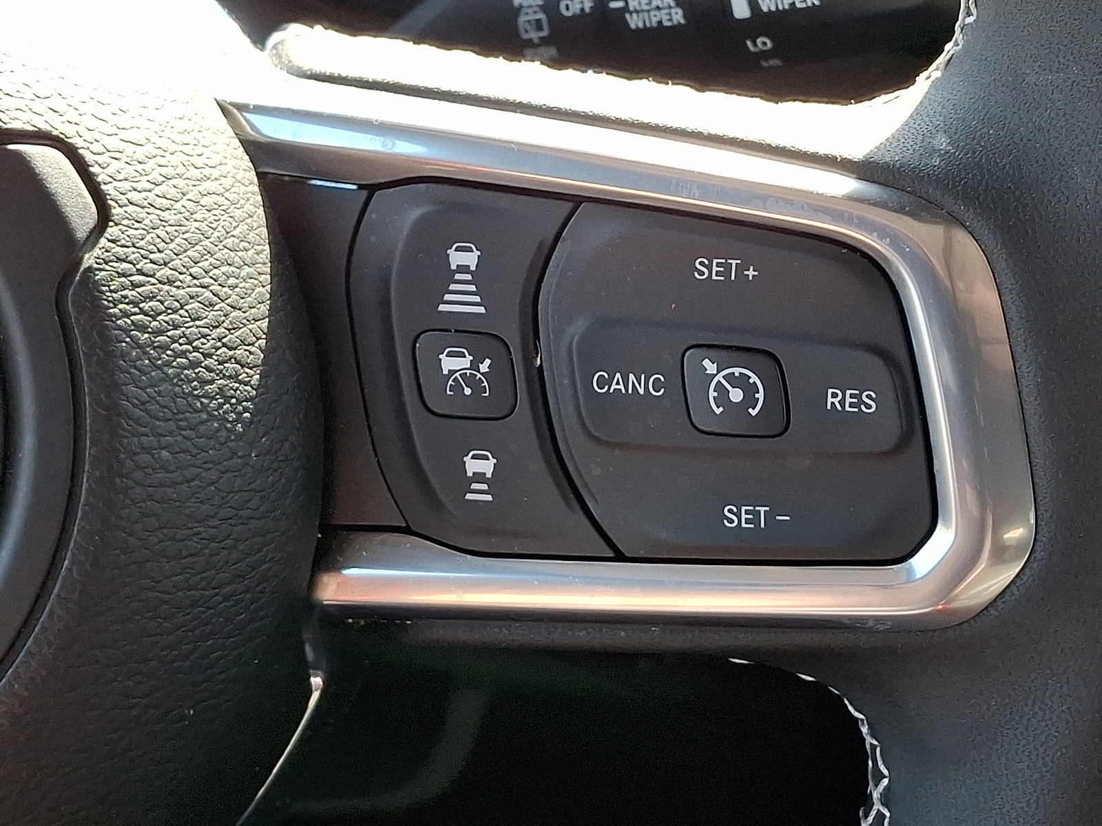 Certified 2025 Jeep Wrangler Sahara w/ Safety Group AWD/4WD image 22