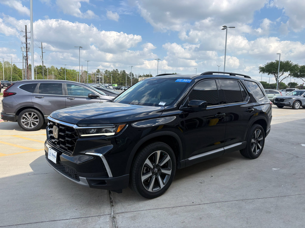 Certified 2025 Honda Pilot Elite image 4