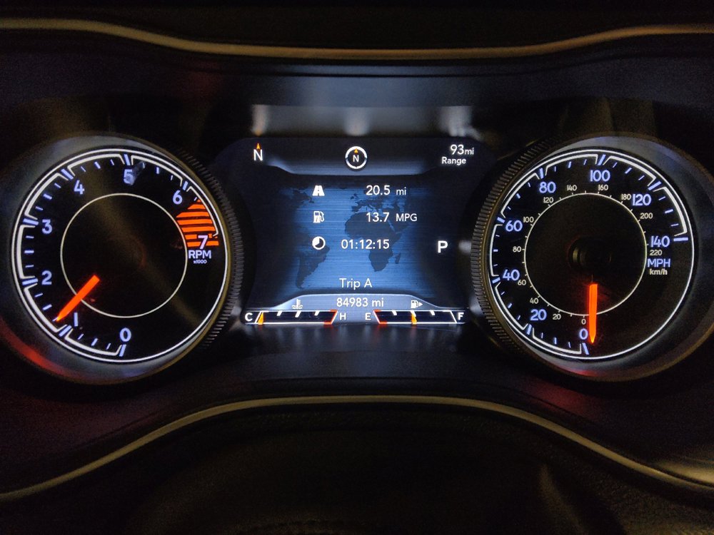 Used 2019 Jeep Cherokee Limited FWD image 23