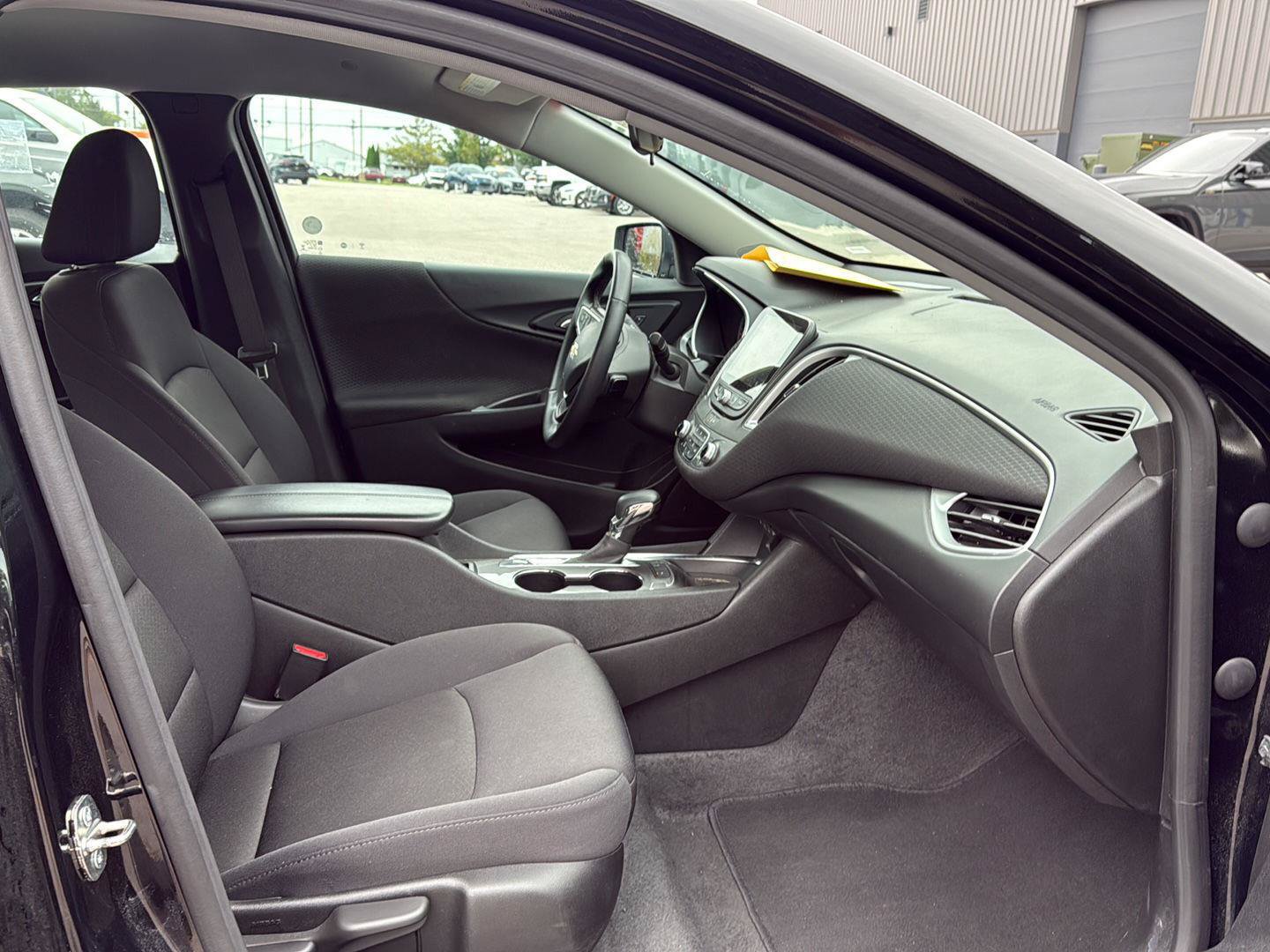 Used 2024 Chevrolet Malibu LT w/ Midnight Edition FWD image 12