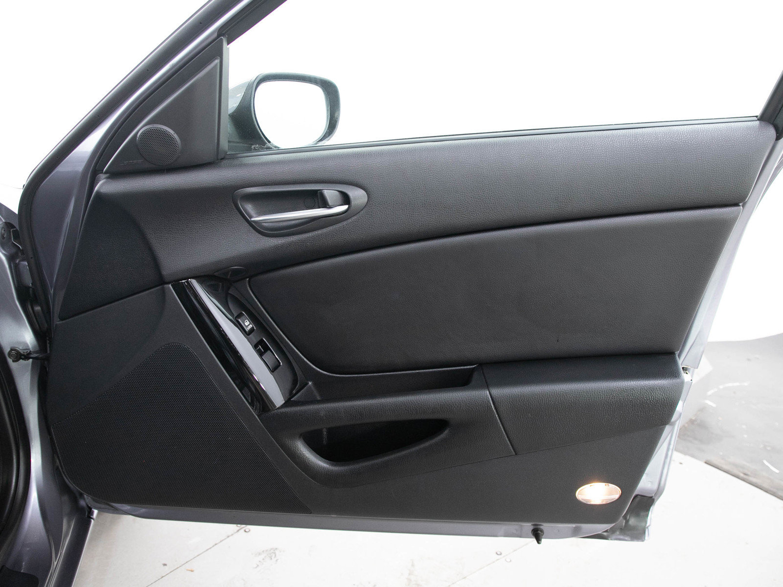 Used 2004 MAZDA RX-8 w/ AT Grand Touring Pkg RWD image 9
