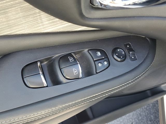 Used 2018 Nissan Murano Platinum AWD/4WD image 17