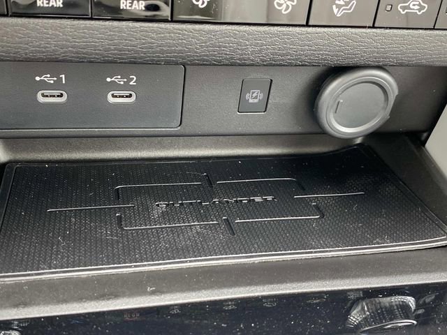 New 2025 Mitsubishi Outlander AWD image 14