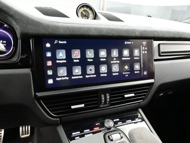 Certified 2022 Porsche Cayenne Turbo GT image 9