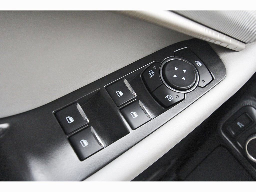 Used 2025 Ford Explorer Active w/ Active Comfort Package AWD/4WD image 19