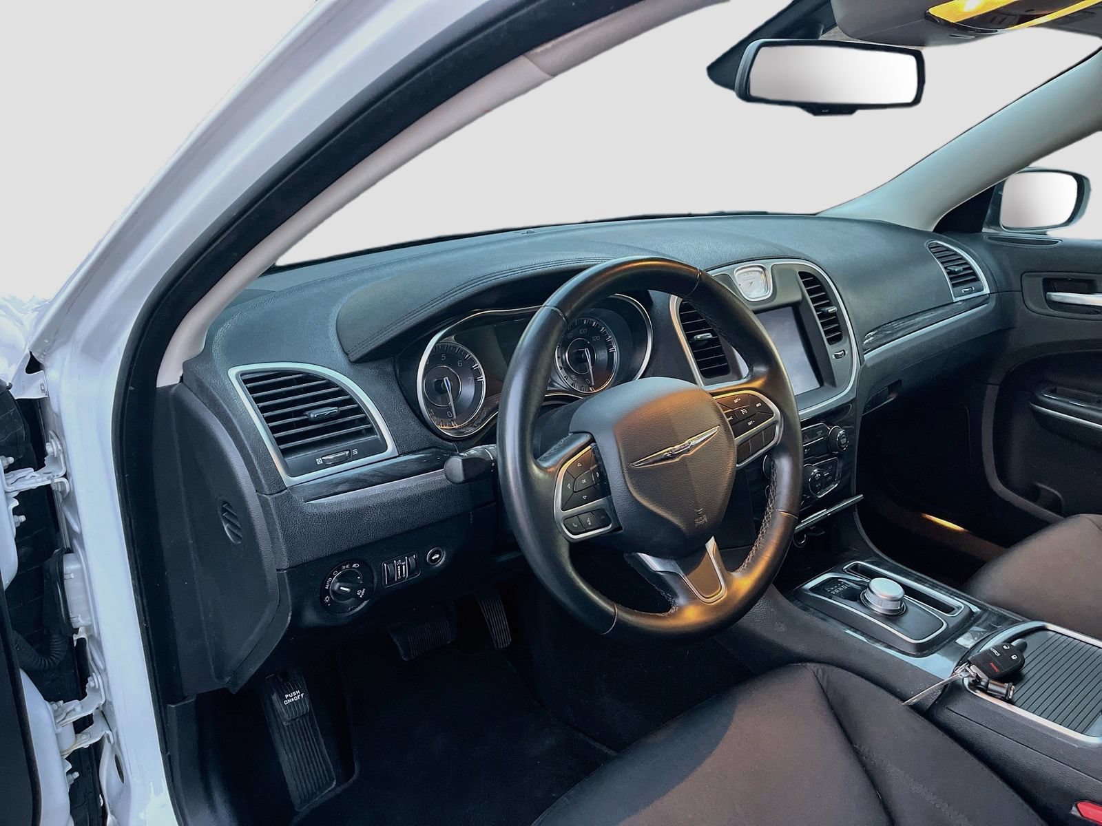 Used 2021 Chrysler 300 Touring w/ Sport Appearance Package RWD image 9