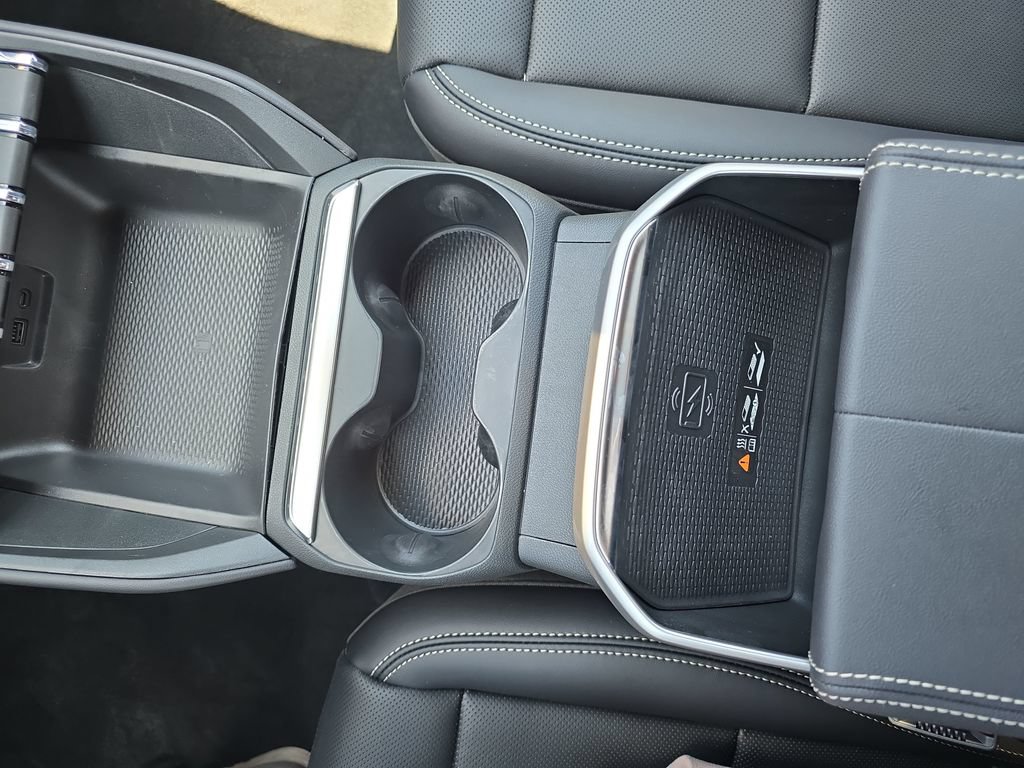 New 2026 GMC Terrain Elevation w/ Elevation Premium Package AWD/4WD image 25