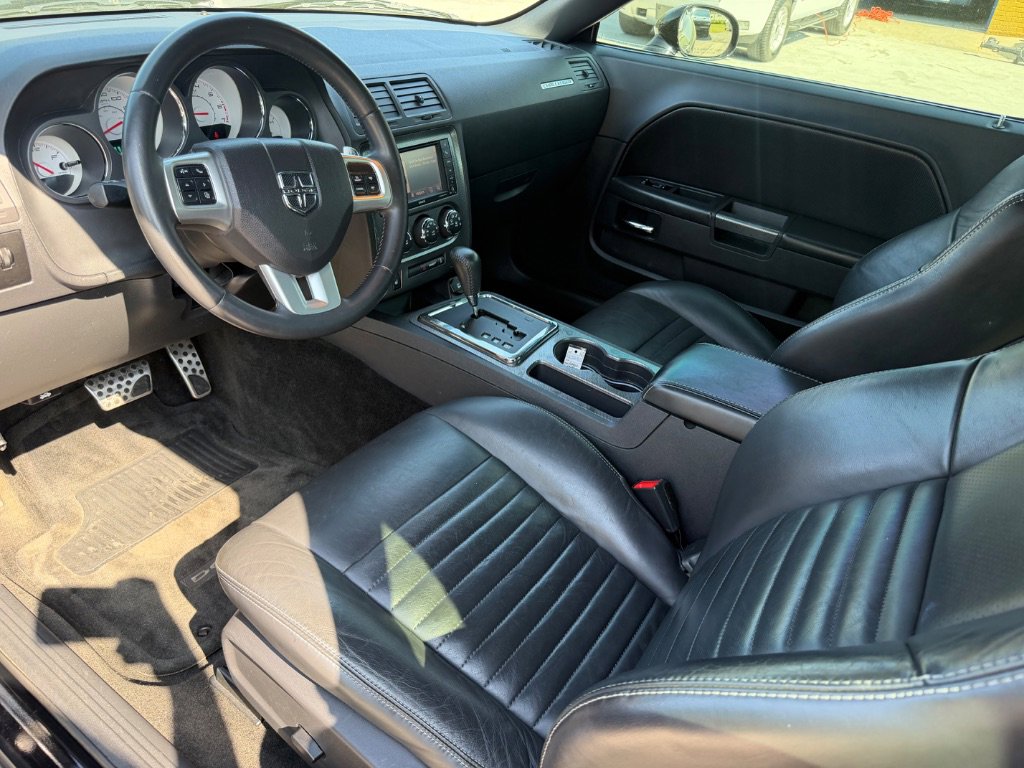 Used 2012 Dodge Challenger R/T image 17