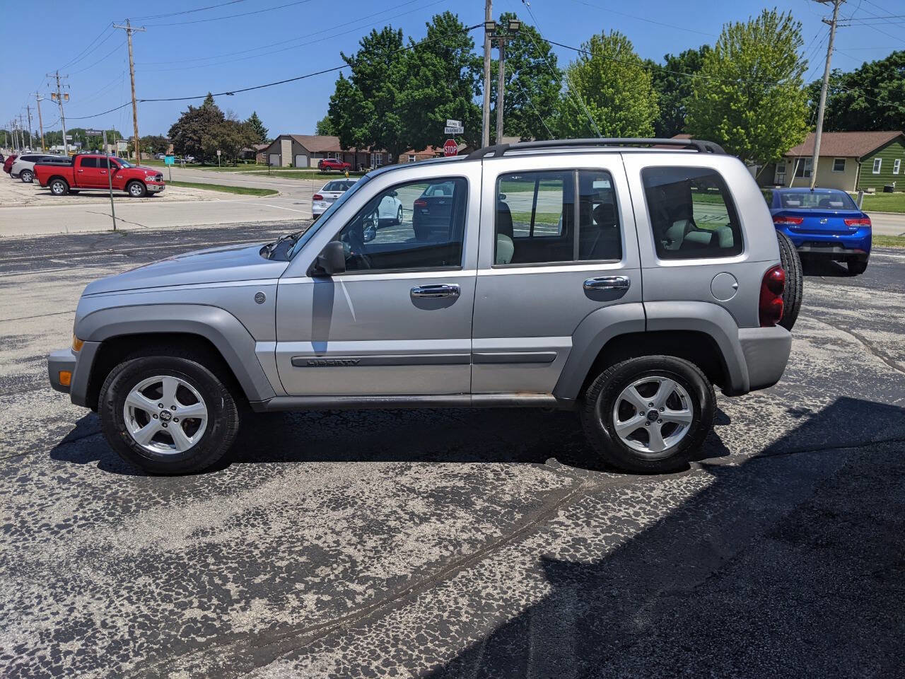 Used 2006 Jeep Liberty Sport AWD/4WD image 6