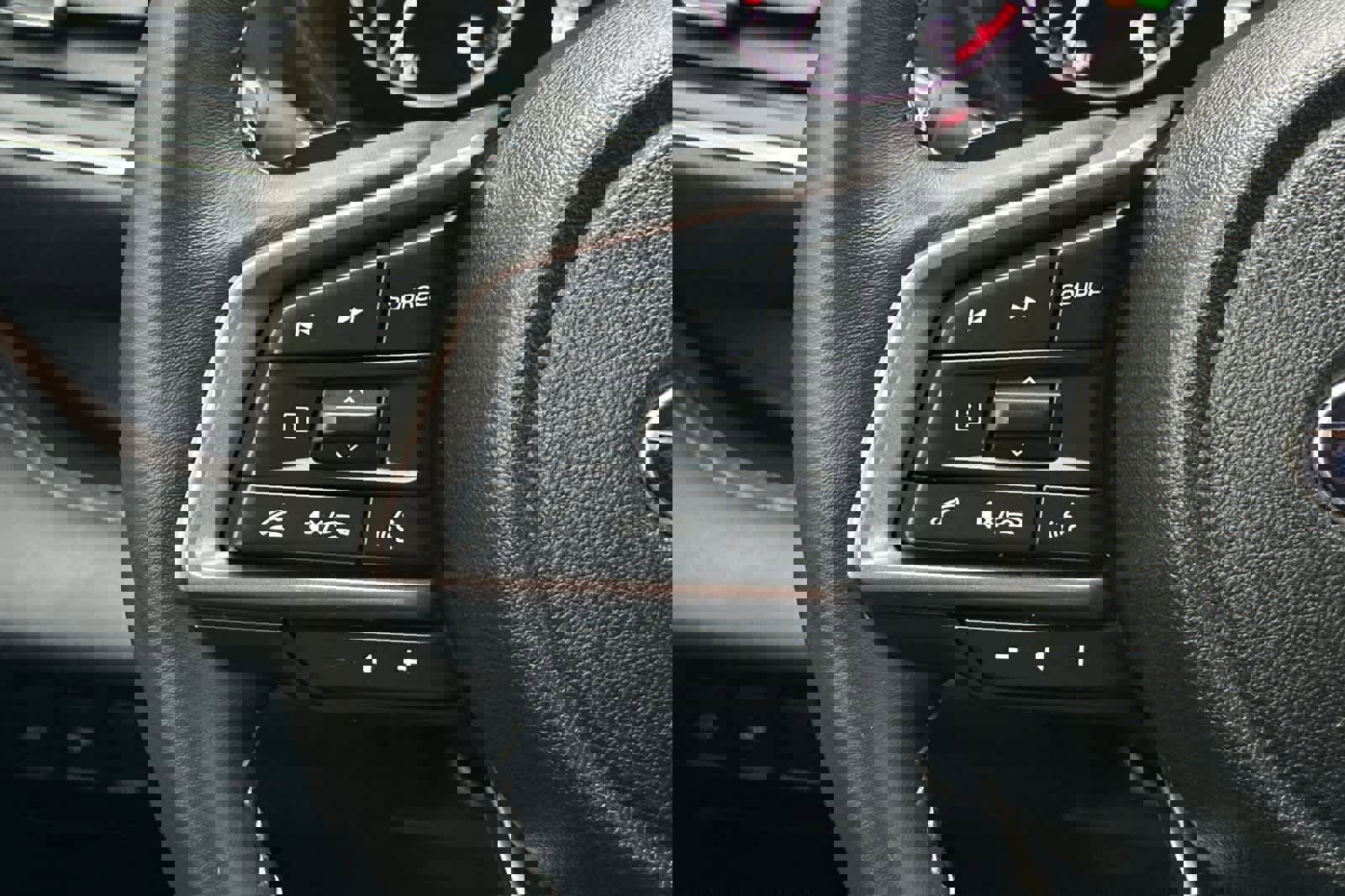 Used 2023 Subaru Ascent Touring image 28