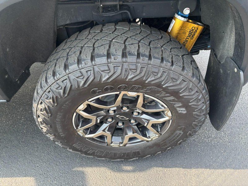 Used 2024 Chevrolet Colorado ZR2 AWD/4WD image 7