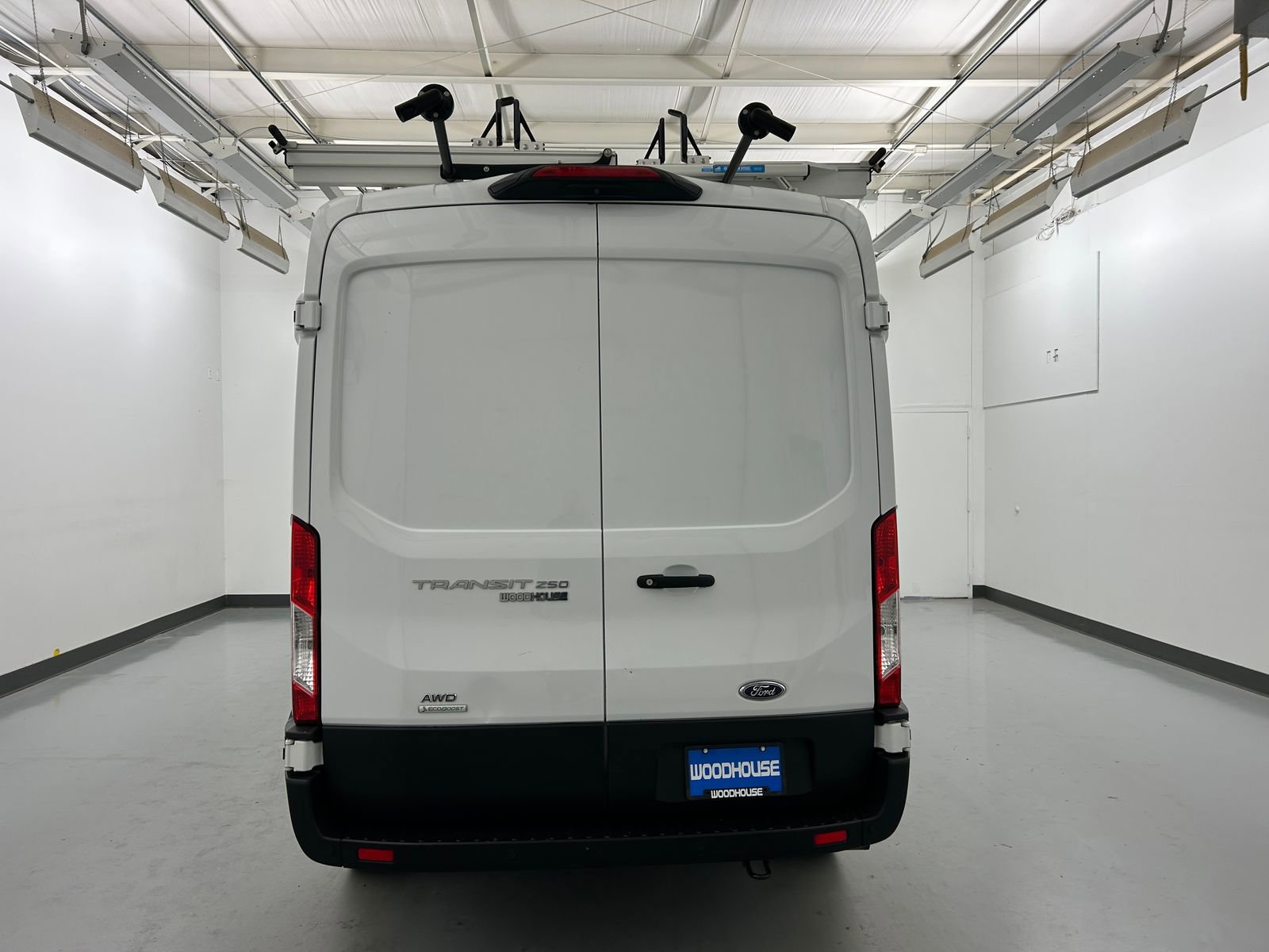 Used 2023 Ford Transit 250 Medium Roof AWD w/ Load Area Protection Package image 28