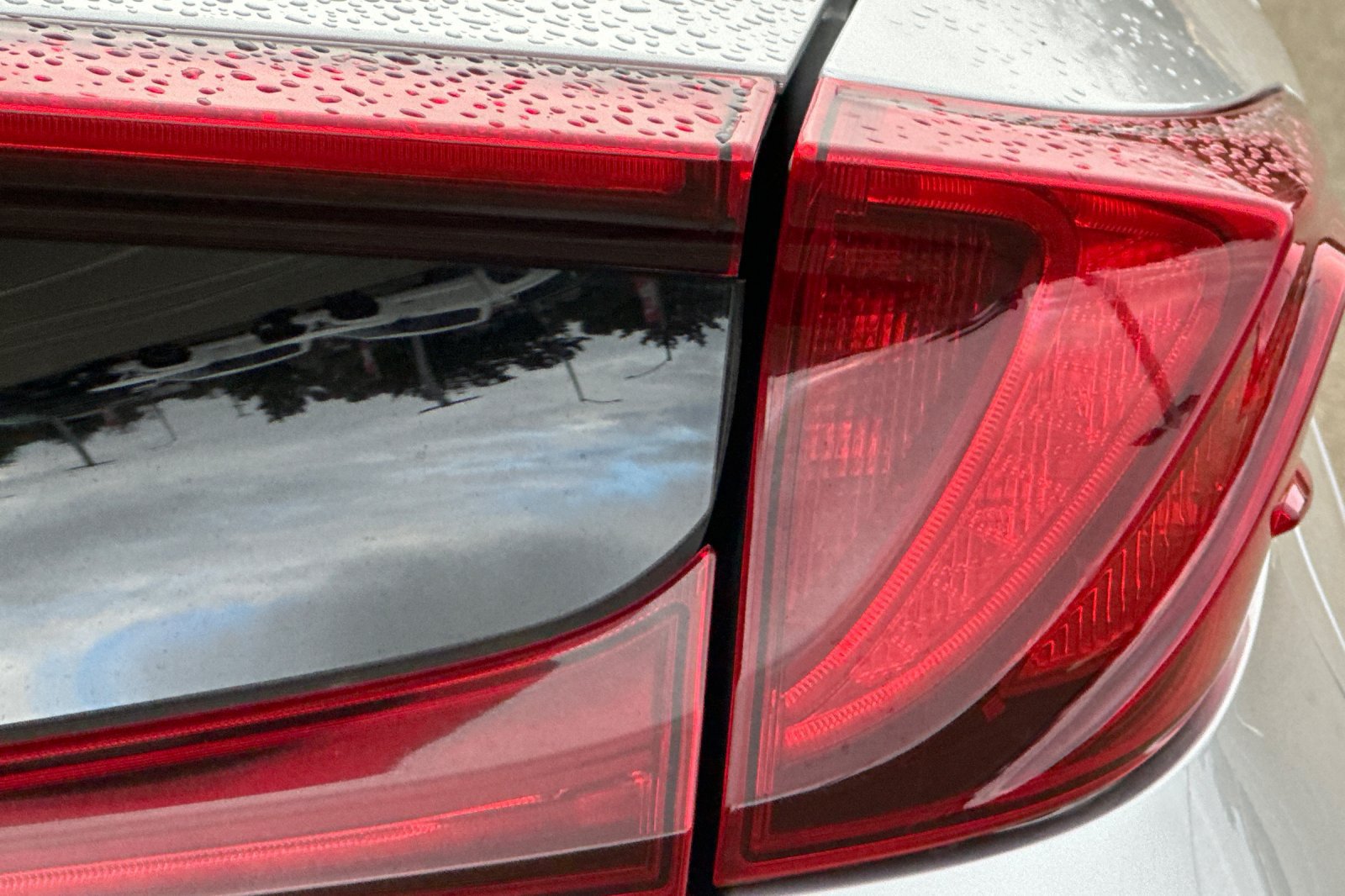 Certified 2022 Toyota Prius Prime XLE FWD image 51