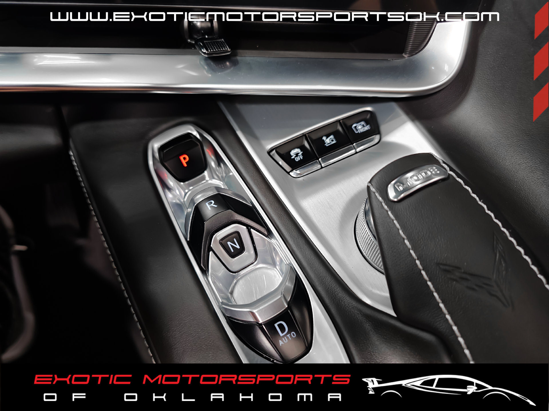 Used 2024 Chevrolet Corvette Stingray Premium Conv w/ Z51 Performance Package RWD image 27