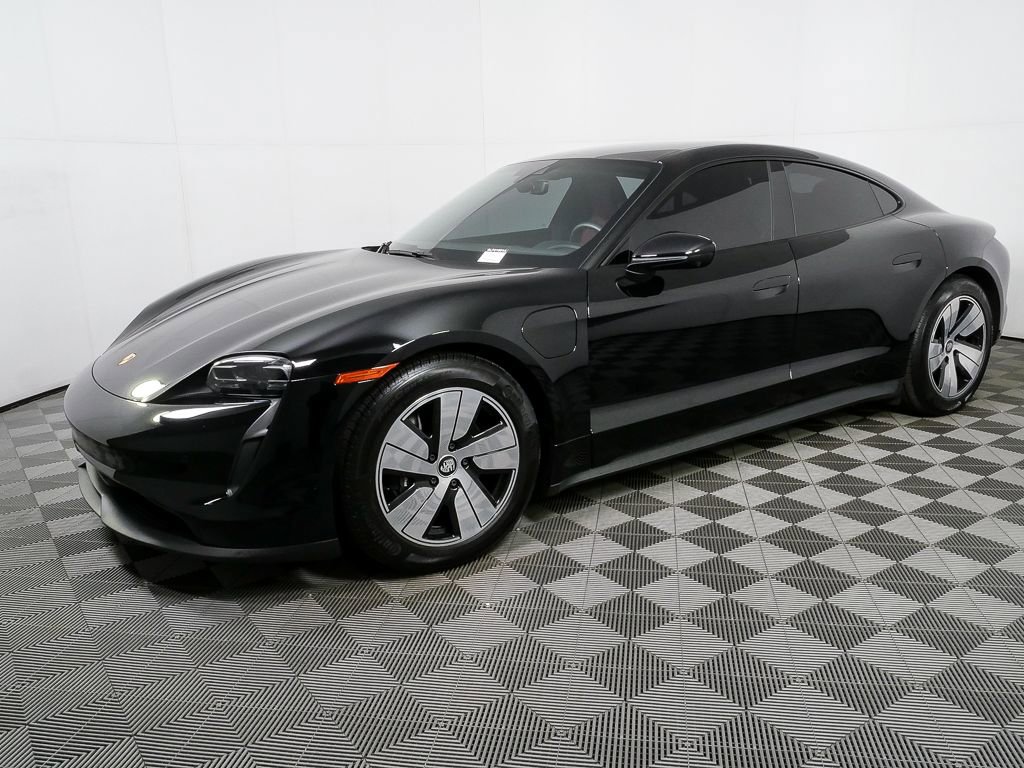 Certified 2023 Porsche Taycan video 2