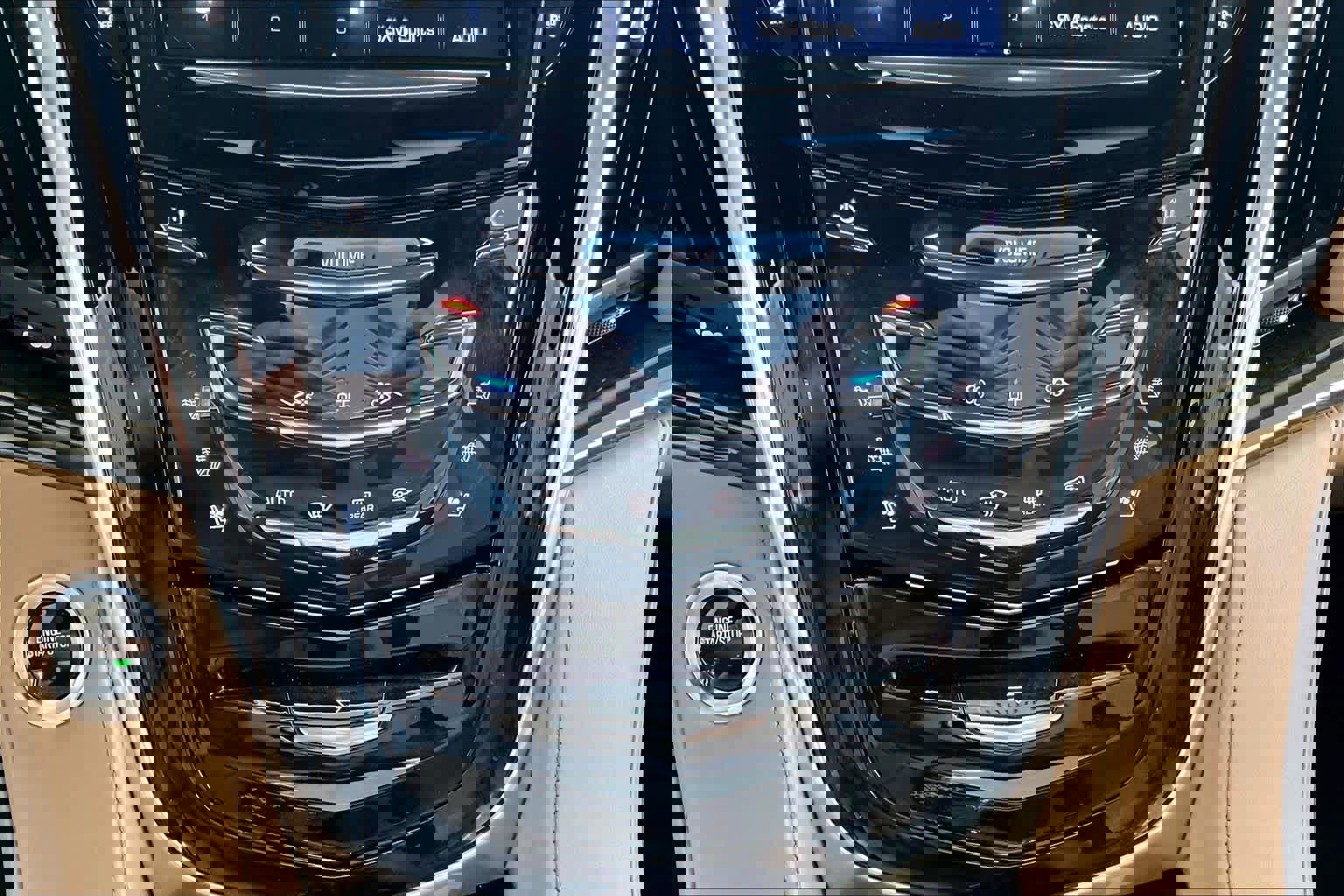 Used 2020 Cadillac Escalade Platinum AWD/4WD image 32