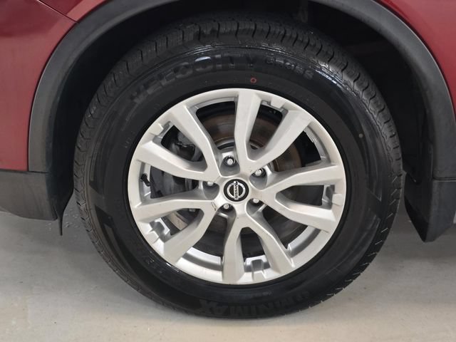 Used 2019 Nissan Rogue SV FWD image 9