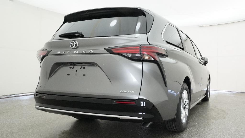 New 2026 Toyota Sienna Limited FWD image 16