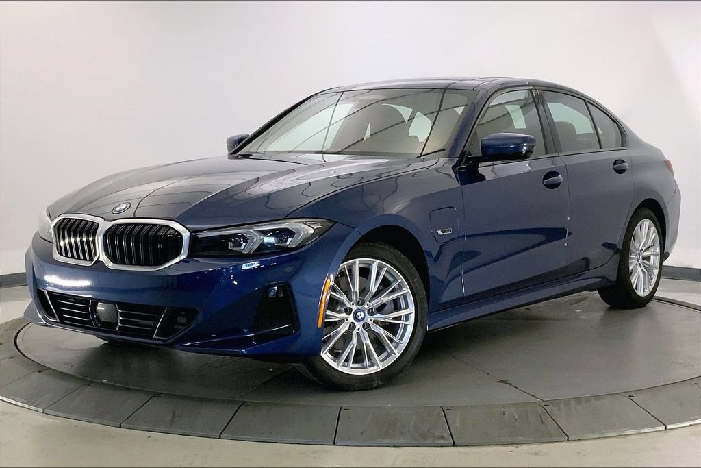 Certified 2023 BMW 330e xDrive AWD/4WD image 11