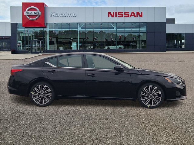 New 2026 Nissan Altima 2.5 SV w/ SV Premium Package FWD image 8