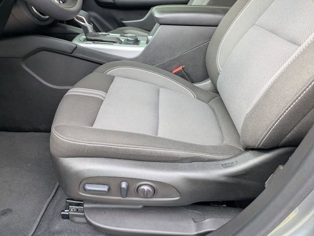 Used 2025 Chevrolet Blazer LT image 15