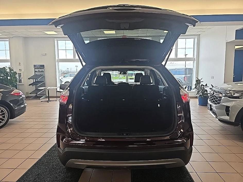 Used 2023 Ford Edge SEL AWD/4WD image 29