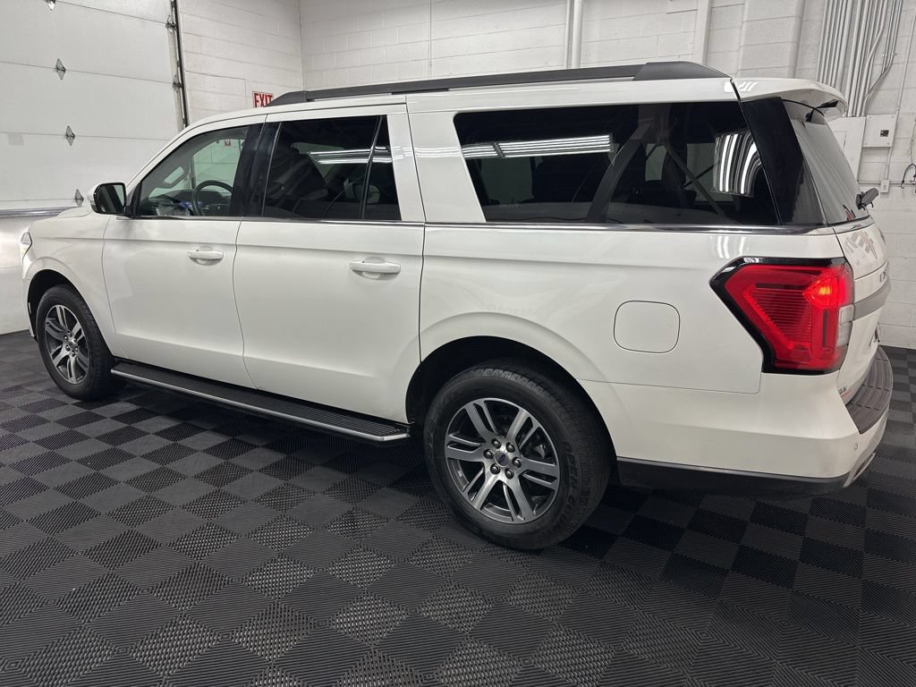 Used 2023 Ford Expedition Max XLT AWD/4WD image 6