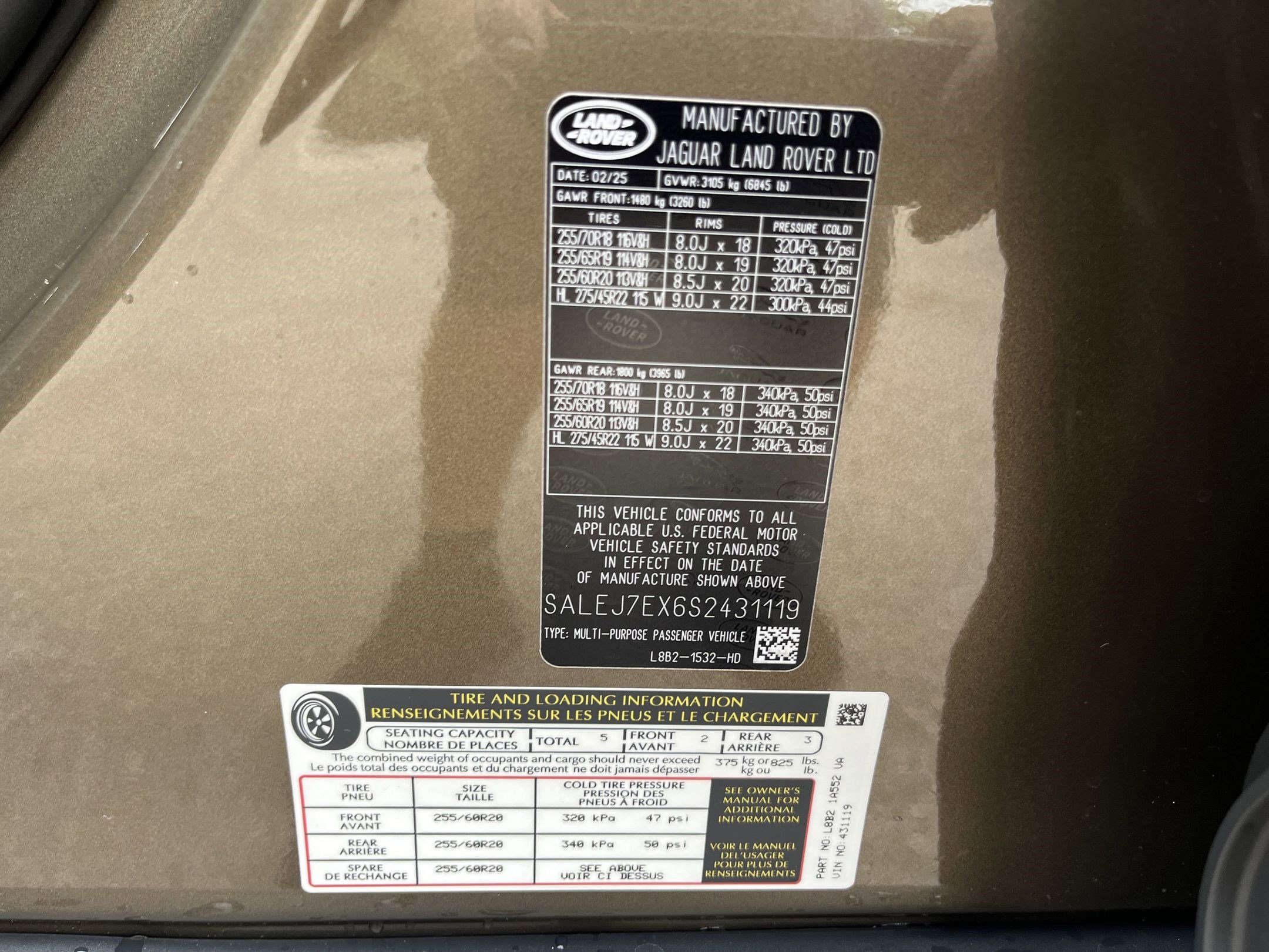 Used 2025 Land Rover Defender 110 S image 18