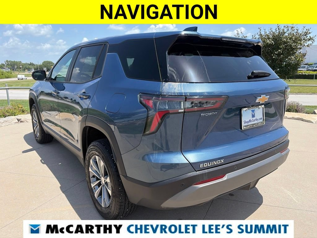 Used 2025 Chevrolet Equinox LT FWD image 11