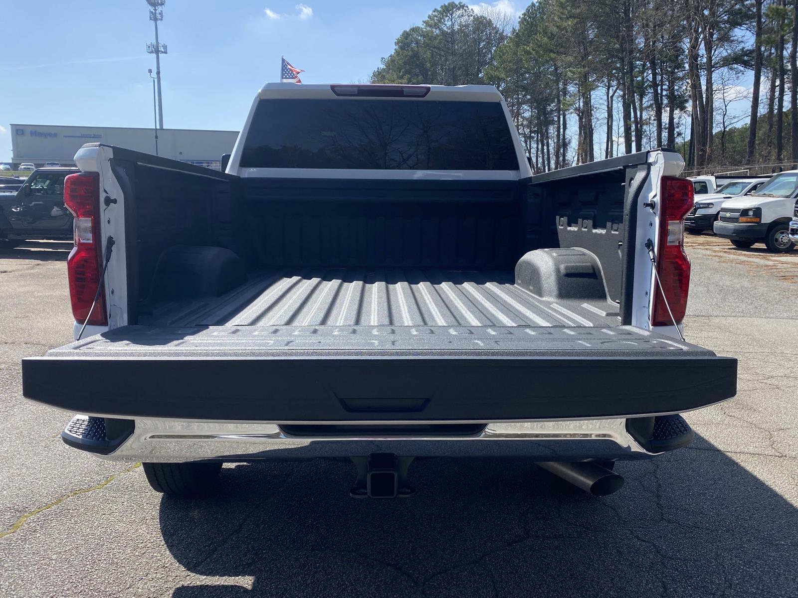 Used 2025 Chevrolet Silverado 2500 W/T w/ WT Convenience Package image 6