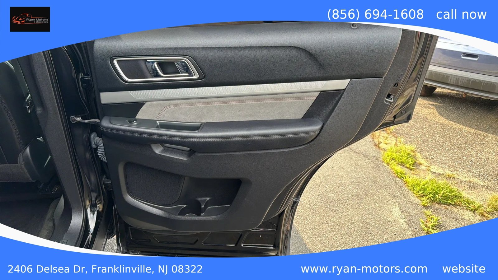 Used 2017 Ford Explorer XLT w/ XLT Appearance Package AWD/4WD image 25